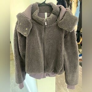 Alo Foxy Sherpa Jacket